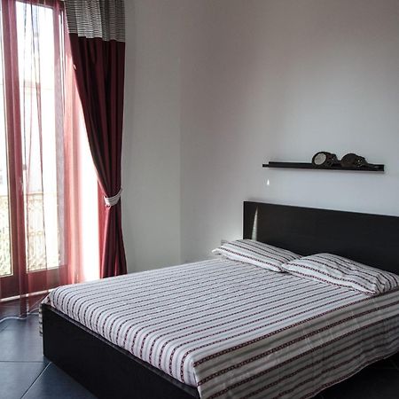 Maria Vittoria Charming Rooms And Apartments Μπρίντιζι Δωμάτιο φωτογραφία